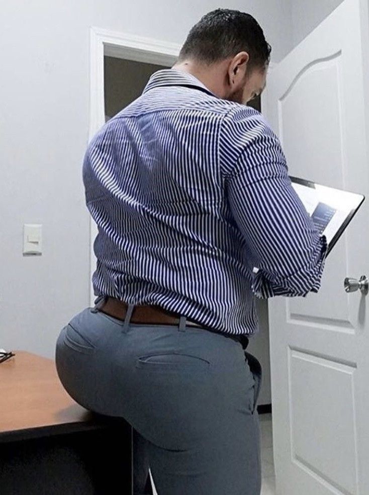 Big Booty Gay Man